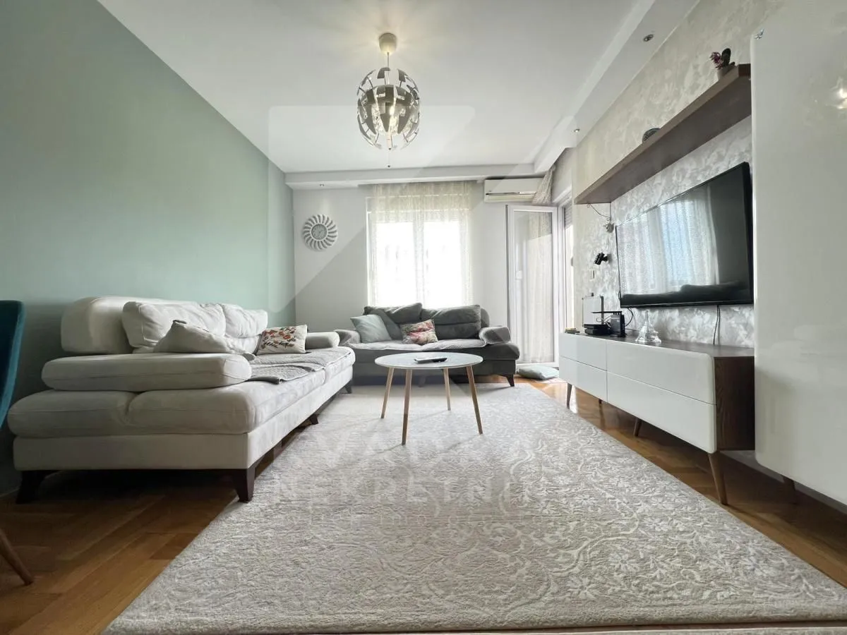 Izdavanje, dvosoban stan, 71m², Tuški Put, Podgorica