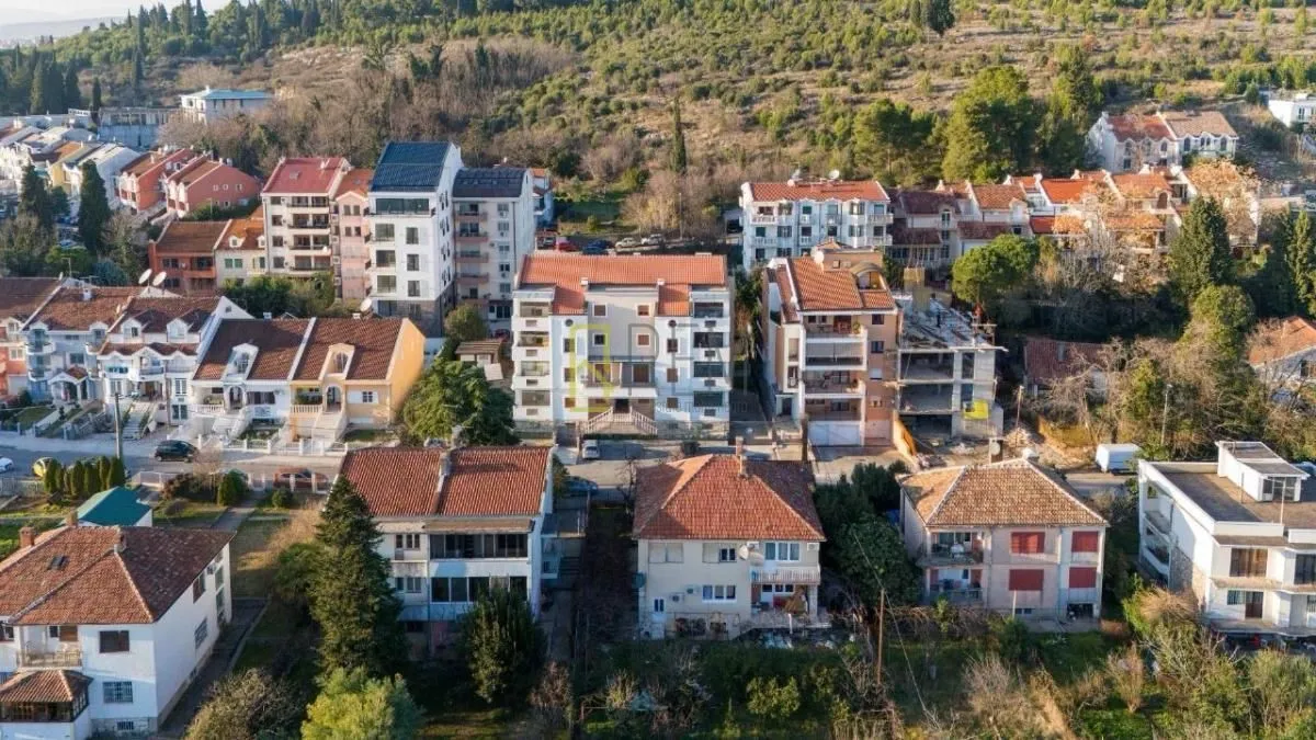 Prodaja, trosoban stan, 142m², Gorica C, Podgorica