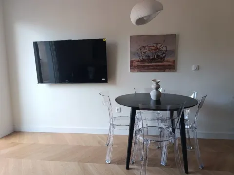 Izdavanje, jednosoban stan, 40m², Centar, Budva - image 5