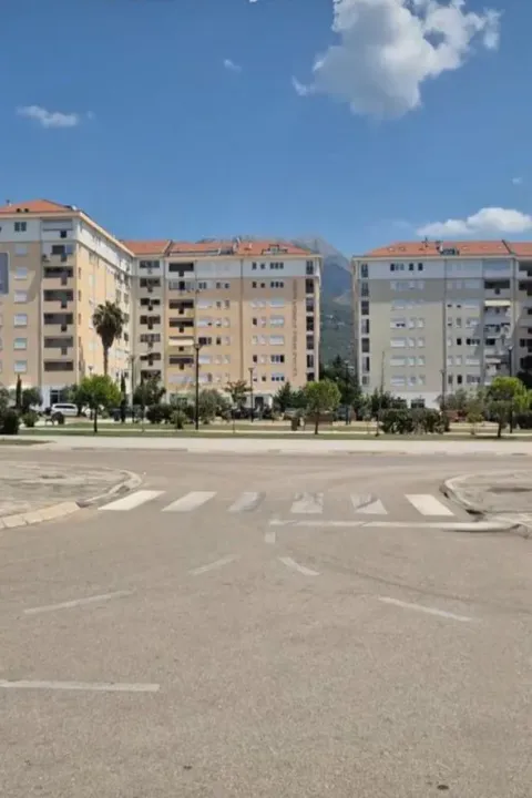 Prodaja, jednosoban stan, 47m², Centar, Bar