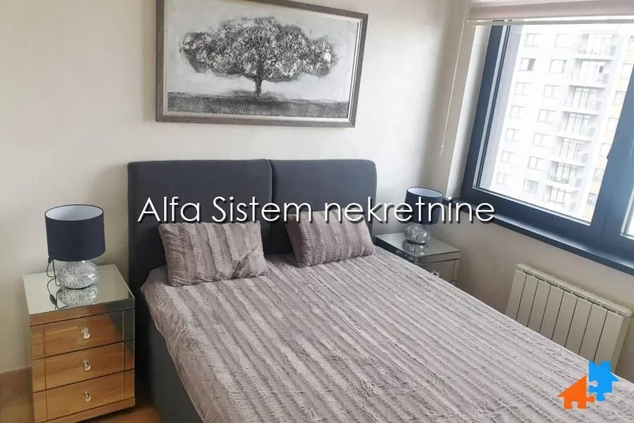 Rent, four bedroom apartment, 90m², Savski Venac, Beograd