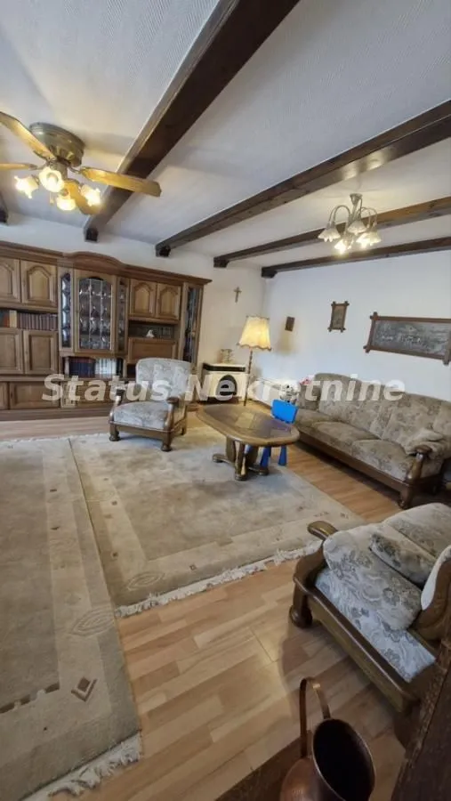Prodaja, kuća, 288m², Temerin, Novi Sad