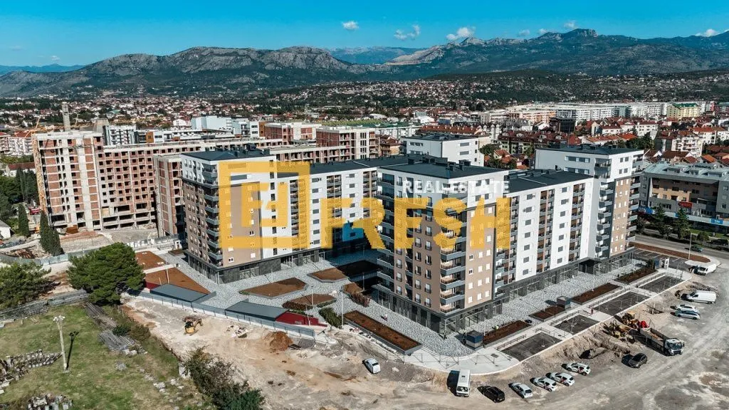 Rent, office space, 380m², Stari Aerodrom, Podgorica