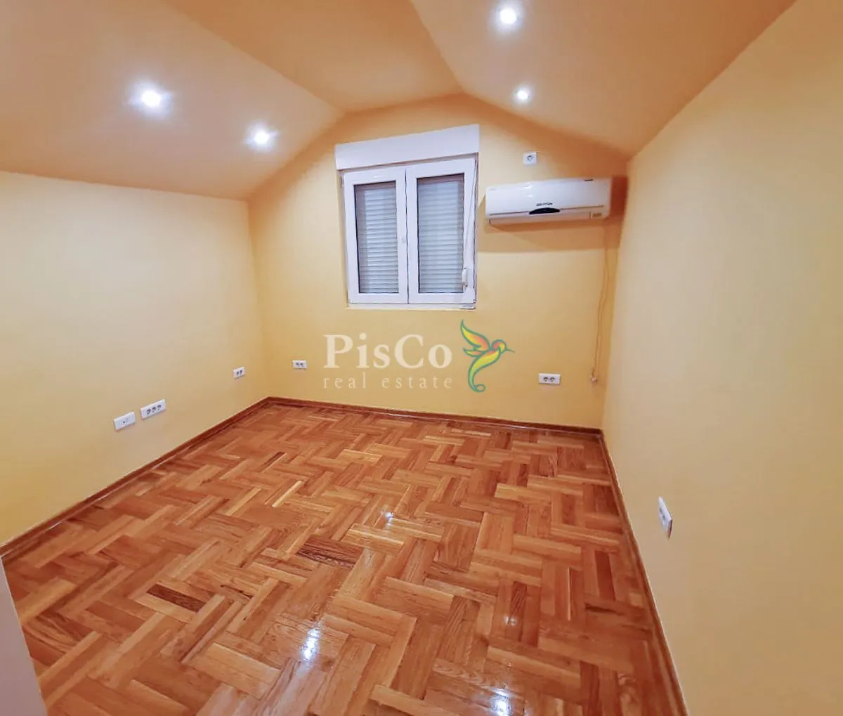 Prodaja, trosoban stan, 110m², Zagorič, Podgorica