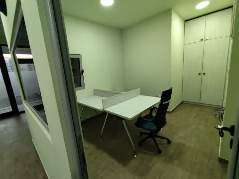 Rent, office space, 56m², City Kvart, Podgorica - image 2