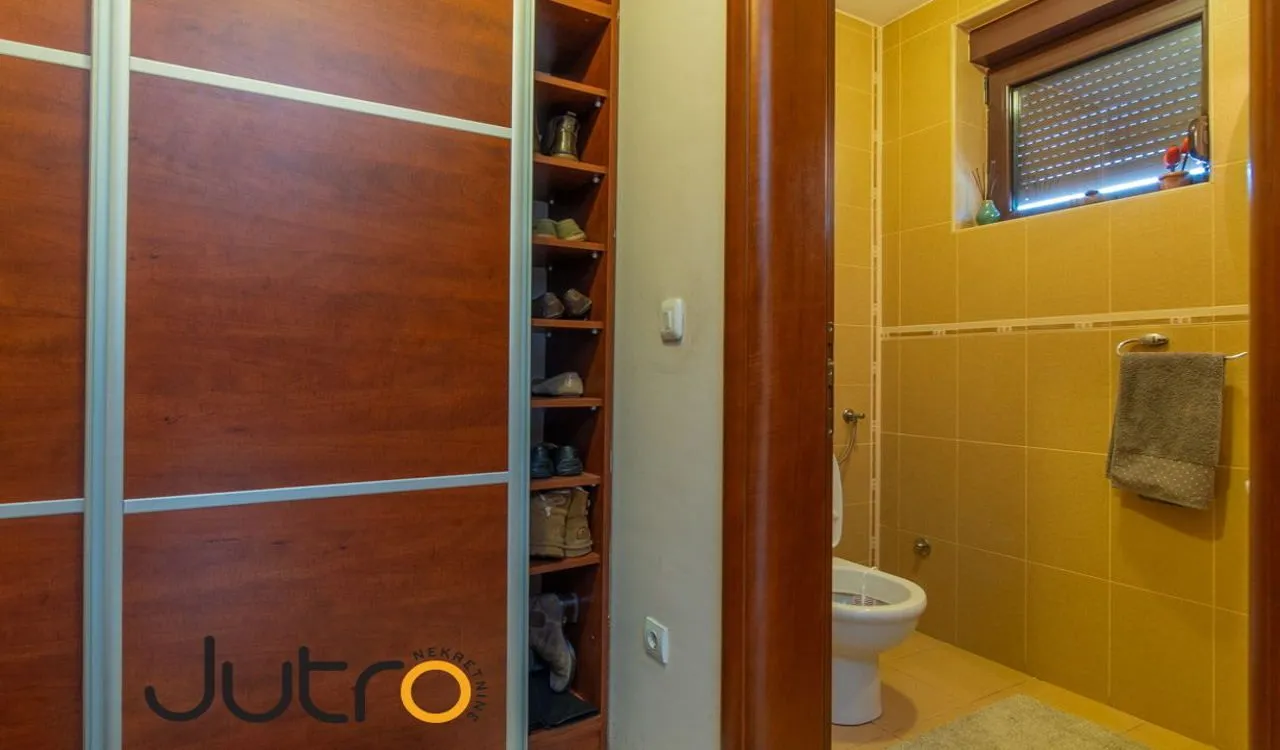 Rent, house, 320m², Donja Gorica, Podgorica