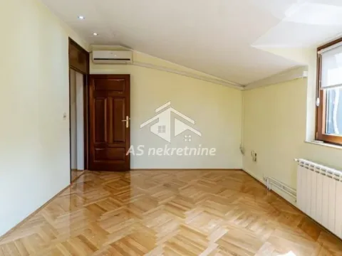 Izdavanje, stan, 210m², Savski Venac, Beograd - image 16