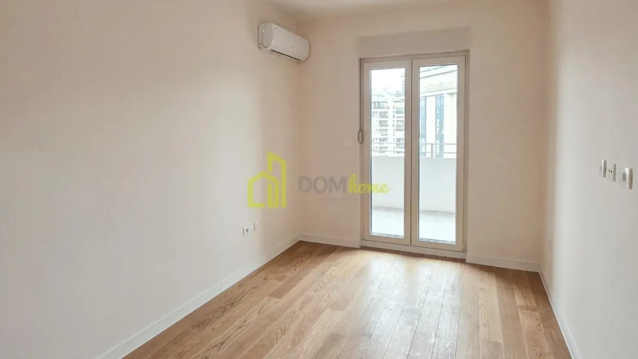 Rent, two bedroom apartment, Central Point, Podgorica