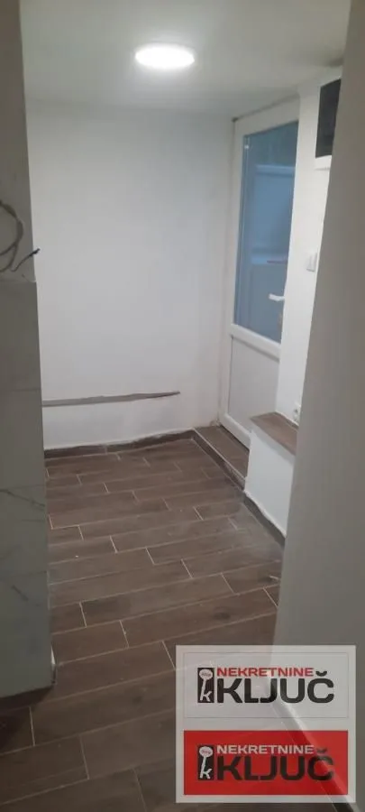 Prodaja, garsonjera, 28m², Adice, Novi Sad Sve Podlokacije