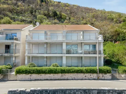 Sale, two bedroom apartment, 100m², Stoliv, Kotor - image 21