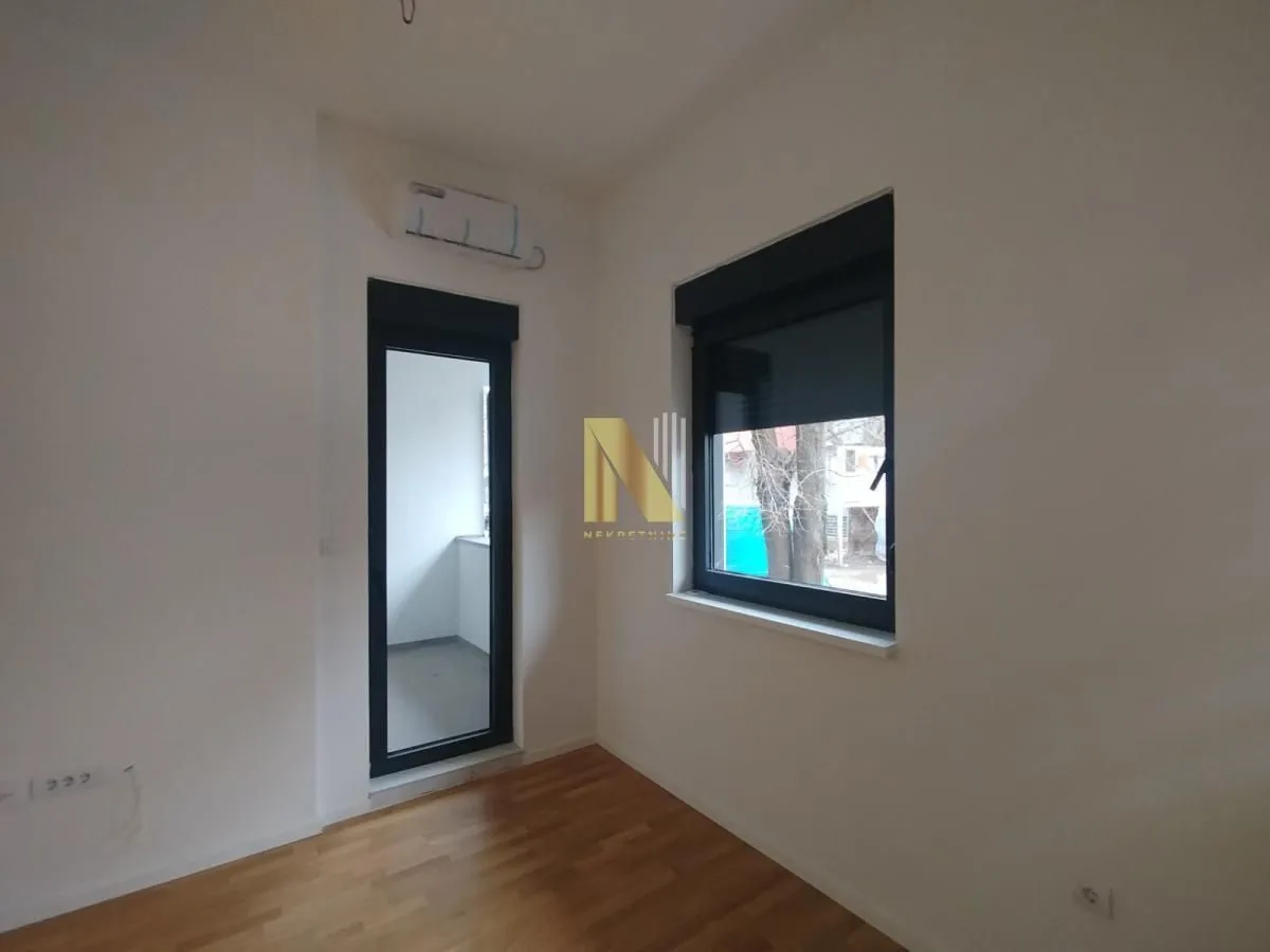 Prodaja, garsonjera, 31m², Grbavica, Novi Sad Sve Podlokacije
