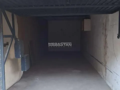 Sale, parking/garage, 27m², Novi Beograd Blok 64, Novi Beograd Sve Podlokacije - image 2