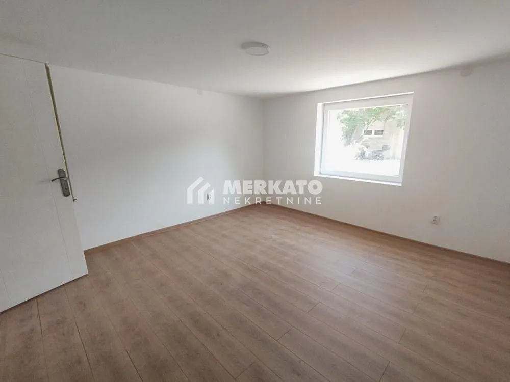 Sale, house, 64m², Mičkei, Zrenjanin