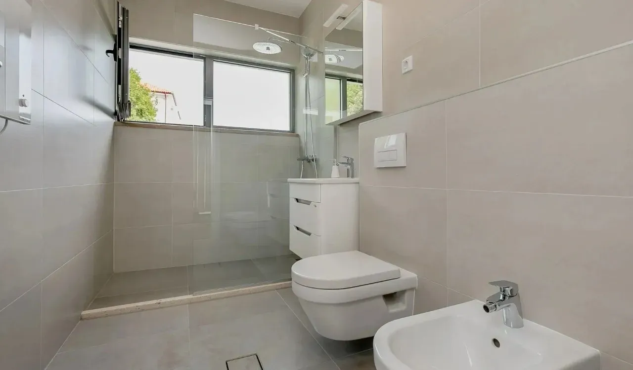 Sale, house, 236m², Njivice, Herceg Novi