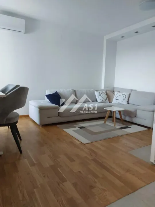 Rent, one bedroom apartment, 40m², Rotkvarija, Novi Sad Sve Podlokacije