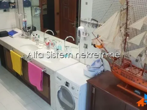 Rent, apartment, 200m², Novi Beograd Blok 1 Fontana, Novi Beograd Sve Podlokacije - image 16