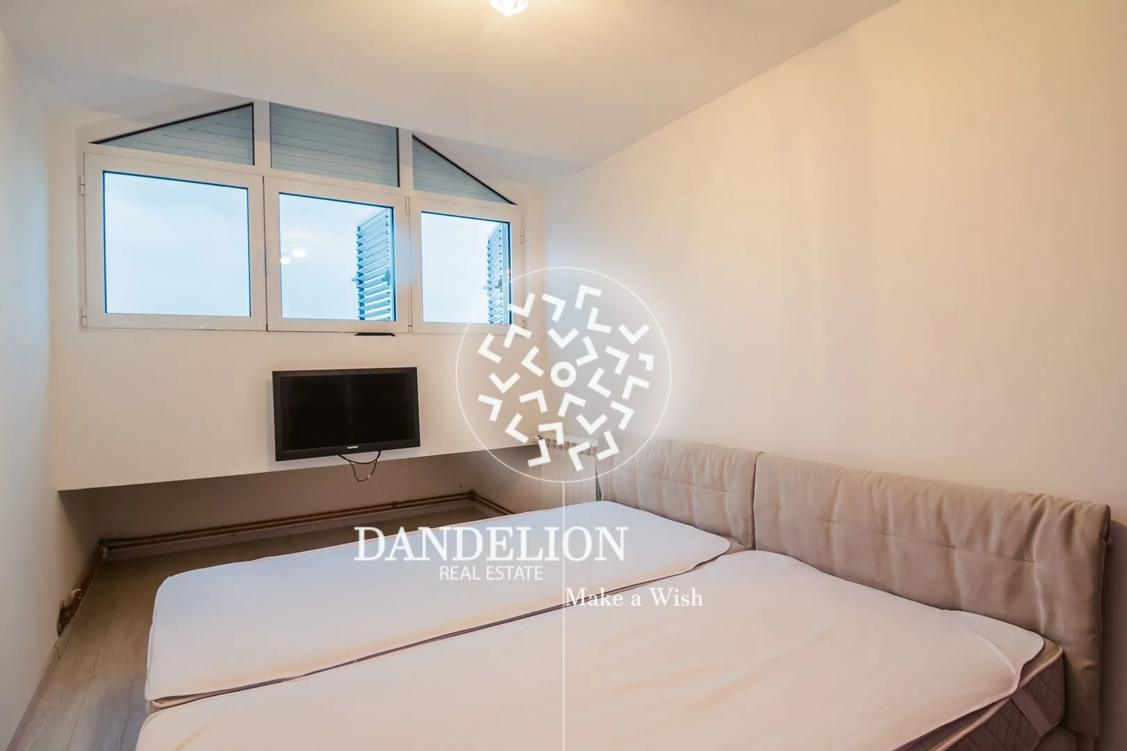 Izdavanje, trosoban stan, 125m², Vranići, Podgorica