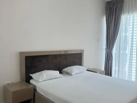 Izdavanje, trosoban stan, 98m², Centar, Budva - image 12