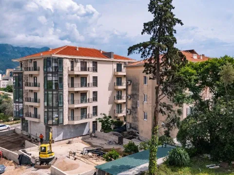 Sale, one bedroom apartment, 55m², Bečići, Budva - image 20