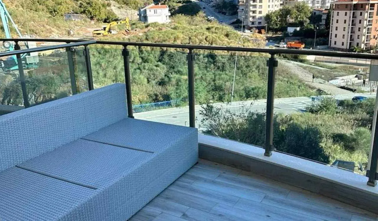Sale, two bedroom apartment, 58m², Bečići, Budva