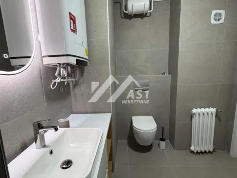 Izdavanje, trosoban stan, 85m², Sajam, Novi Sad Sve Podlokacije - image 9
