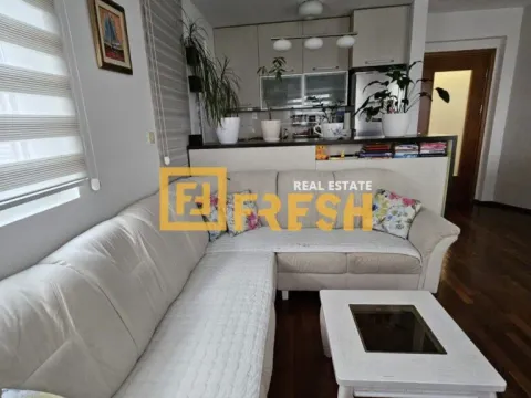 Prodaja, dvosoban stan, 56m², Stari Aerodrom, Podgorica - image 2