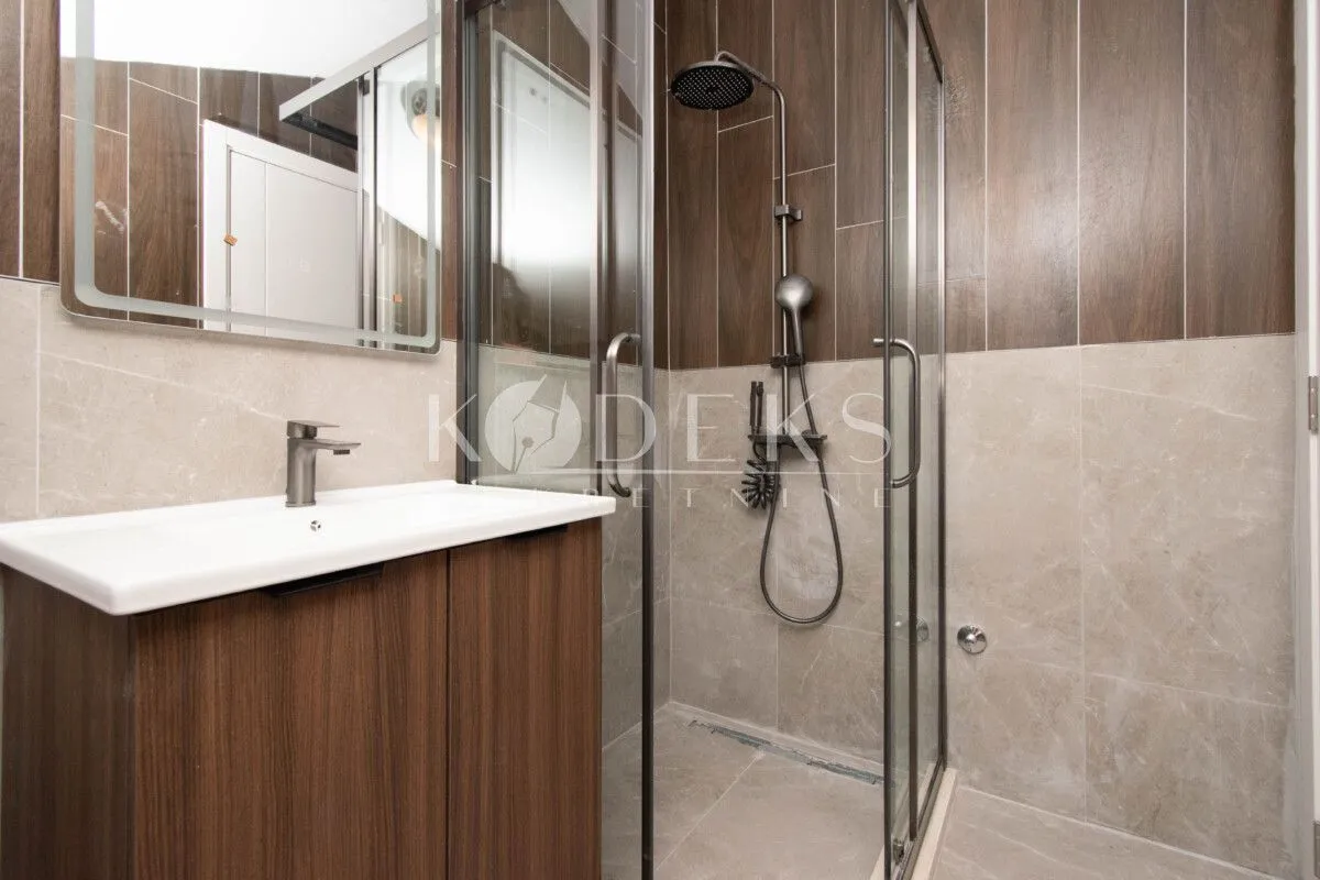 Prodaja, jednosoban stan, 52m², Tološi, Podgorica