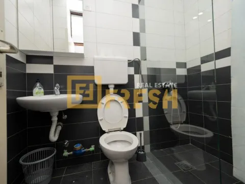 Izdavanje, poslovni prostor, 60m², Preko Morače, Podgorica - image 8