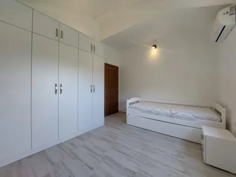 Rent, two bedroom apartment, 100m², Radanovići, Kotor - image 6