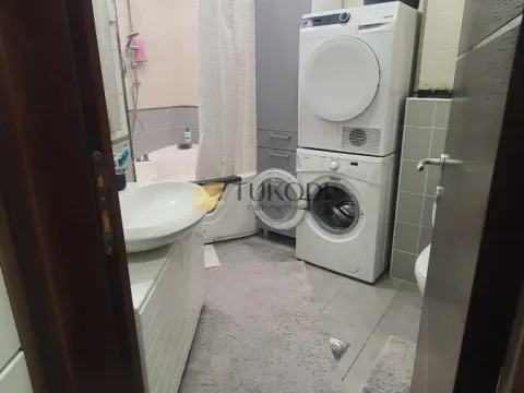 Izdavanje, dvosoban stan, 54m², Bulevar Evrope, Novi Sad Sve Podlokacije - image 7