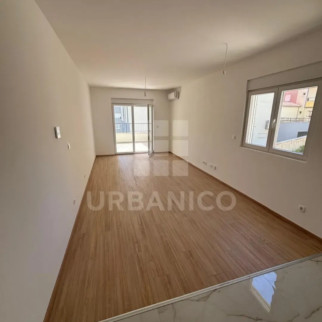 Prodaja, dvosoban stan, 64m², Dubovica, Budva