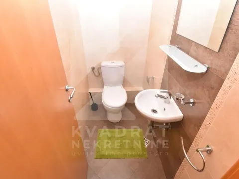 Izdavanje, dvosoban stan, 67m², Stari Aerodrom, Podgorica - image 11