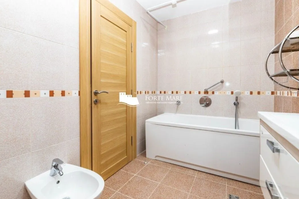 Prodaja, dvosoban stan, 109m², Topla, Herceg Novi