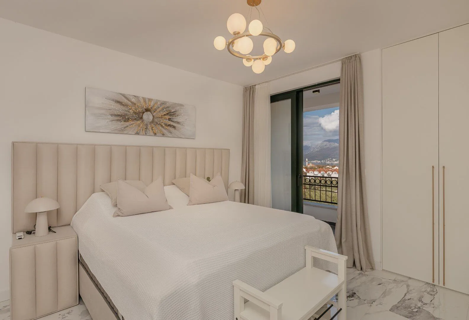 Prodaja, jednosoban stan, 60m², Radovići, Tivat