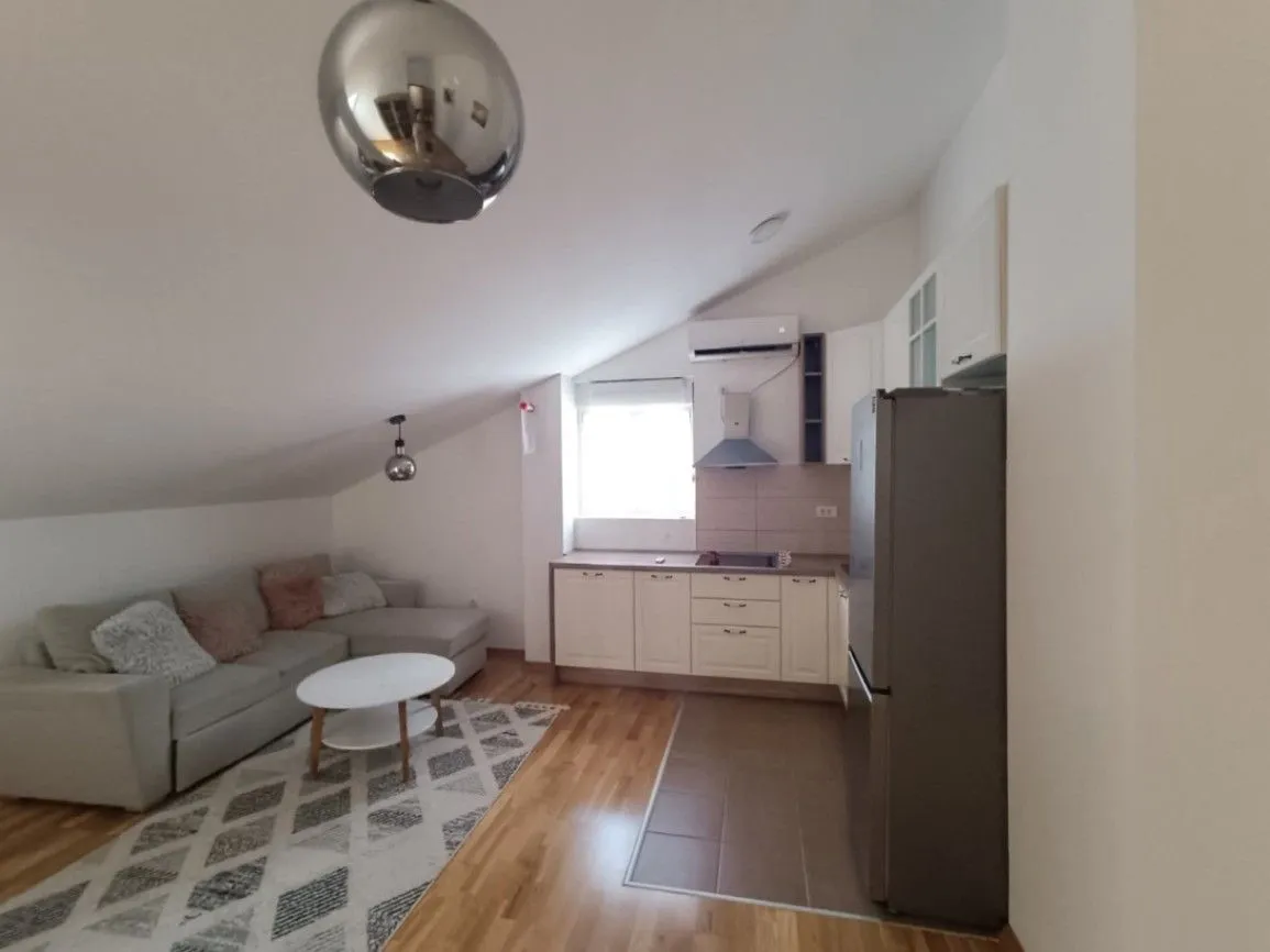 Rent, two bedroom apartment, 60m², Kava, Tivat