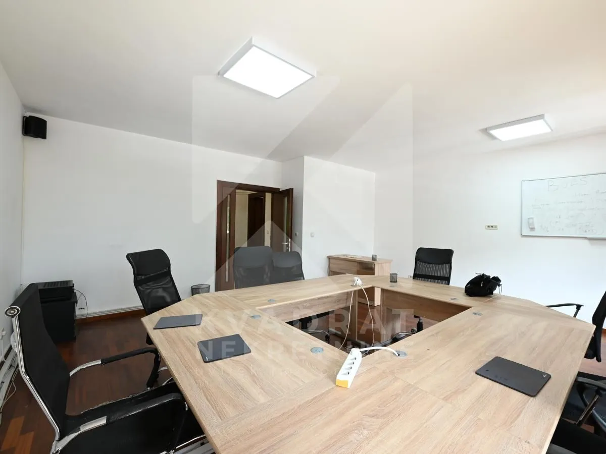 Rent, office space, 105m², Preko Morače, Podgorica