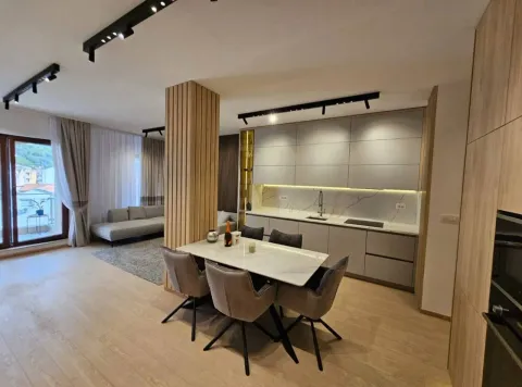 Prodaja, trosoban stan, 86m², Centar, Budva - image 3