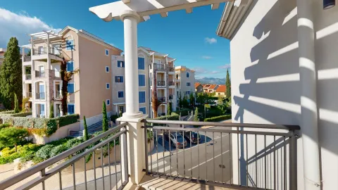 Sale, one bedroom apartment, 55m², Luštica Bay, Tivat - image 8