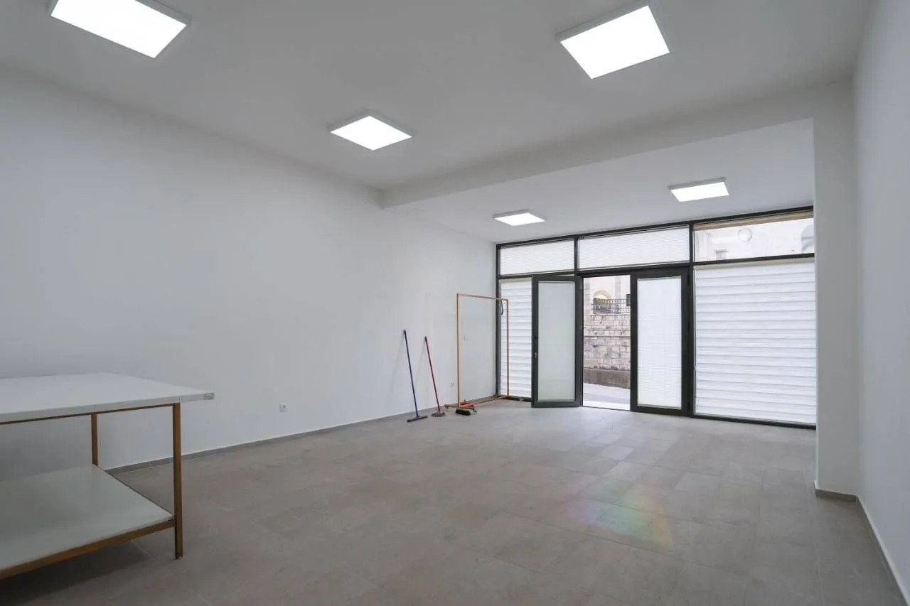 Rent, office space, 51m², Bečići, Budva