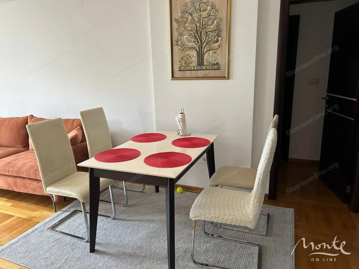 Prodaja, dvosoban stan, 84m², Bečići, Budva