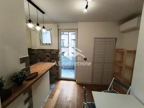 Izdavanje, stan, 37m², Stari Grad, Beograd - image 9