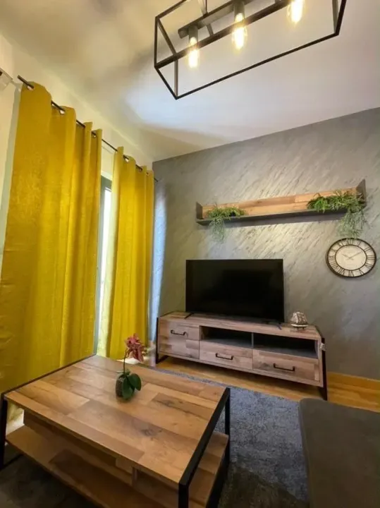 Rent, one bedroom apartment, 45m², Centar, Budva