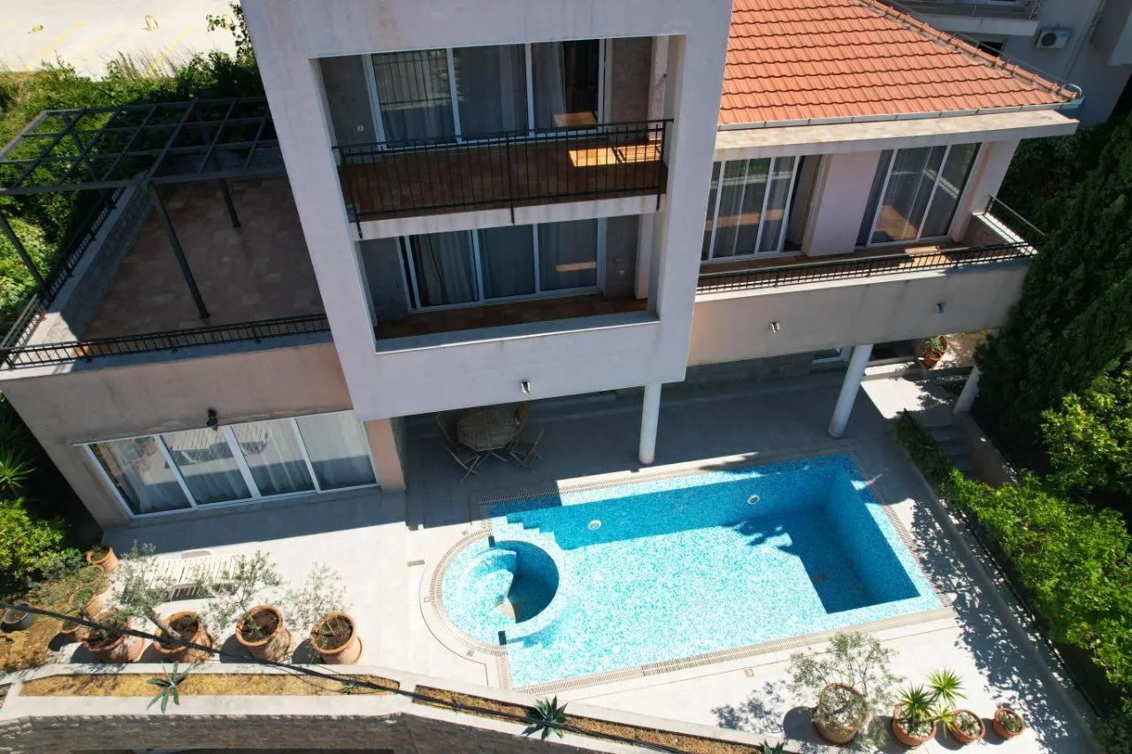 Prodaja, kuća, 495m², Ivanovići, Budva