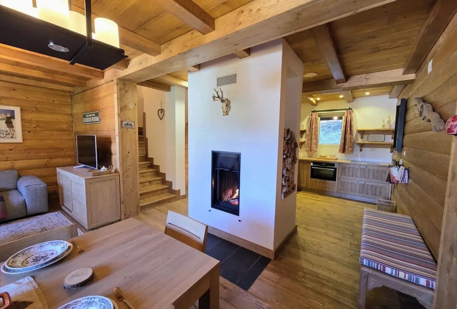 Prodaja, kuća, 160m², Žabljak, Crna Gora
