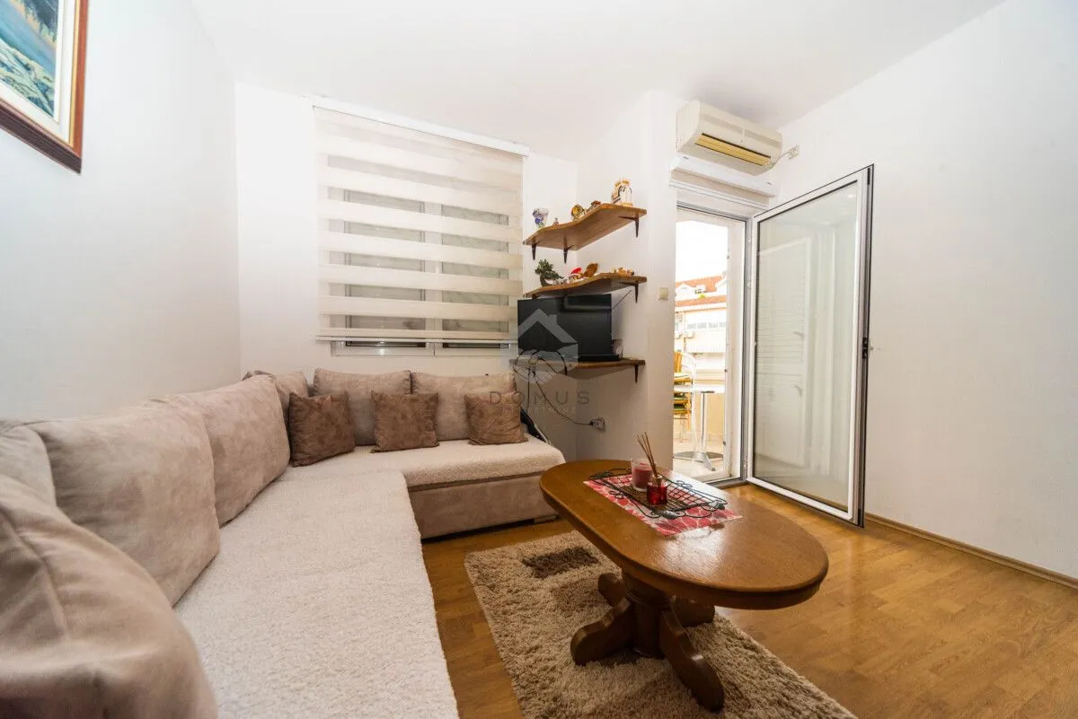Rent, one bedroom apartment, 47m², Budva, Crna Gora