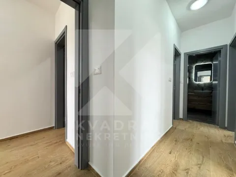 Izdavanje, kuća, 140m², Donja Gorica, Podgorica - image 22