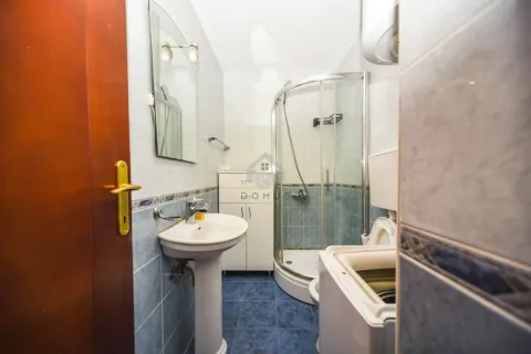 Izdavanje, jednosoban stan, 39m², Pobrežje, Podgorica - image 7