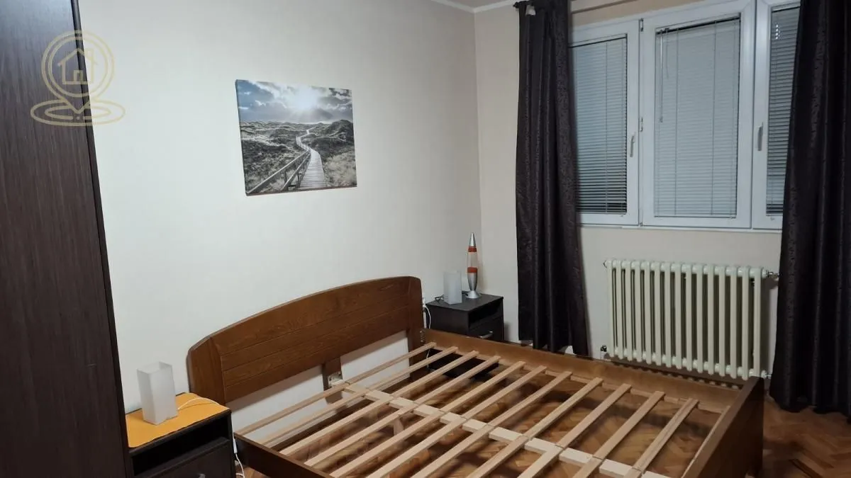 Izdavanje, dvosoban stan, 50m², Karaburma, Palilula Sve Podlokacije