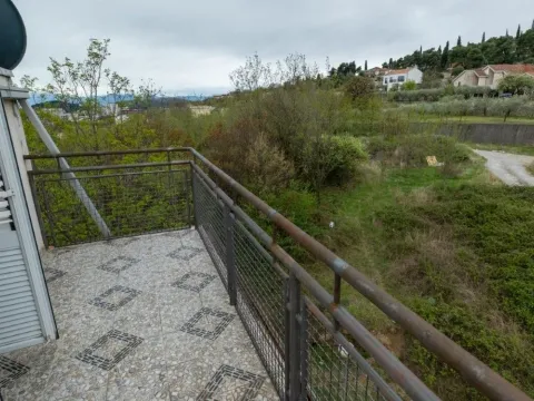 Prodaja, trosoban stan, 126m², Malo Brdo, Podgorica - image 18