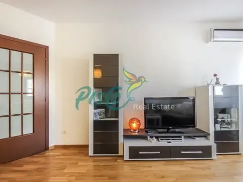 Rent, one bedroom apartment, 45m², City Kvart, Podgorica - image 8